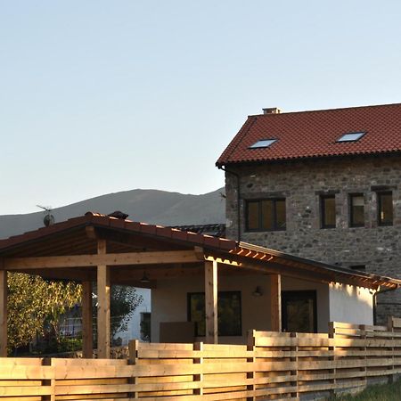 Apartamentos Cuatro Aguas Ucieda Buitenkant foto